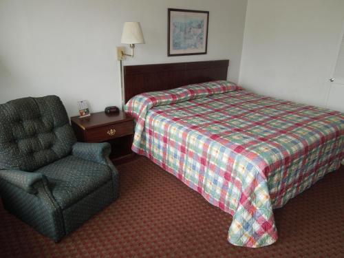 Americas Best Value Inn Chillicothe - image 3