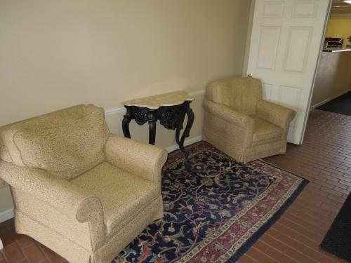 Americas Best Value Inn Chillicothe - image 7
