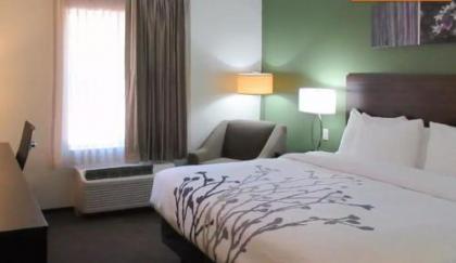 Klamoya Sleep Inn & Suites - image 4