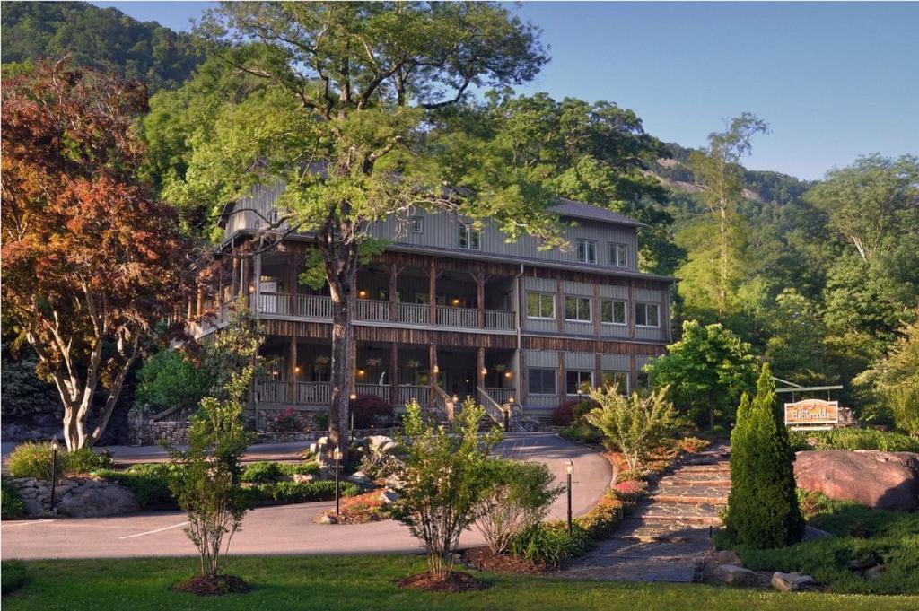 The Esmeralda Inn and Restaurant - main image