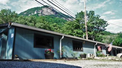 Riverside Lodge at Chimney Rock - image 15