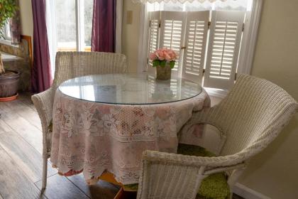The Chimney Rock Inn & Cottages - image 10