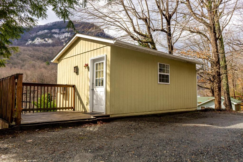 The Chimney Rock Inn & Cottages - image 3