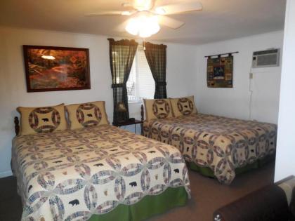 The Evening Shade River Lodge and Cabins - image 2