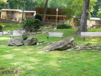 The Evening Shade River Lodge and Cabins - image 5