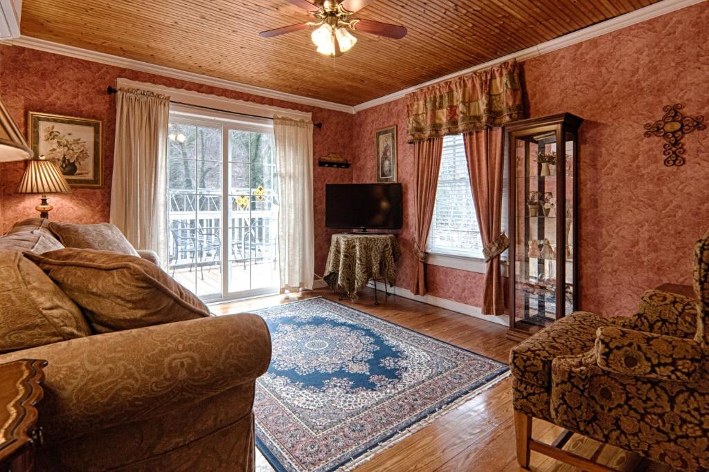Broad River Inn - image 6