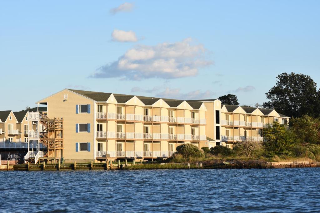 Waterside Inn - main image