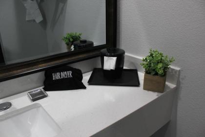 SureStay Hotel by Best Western Chowchilla Yosemite - image 11