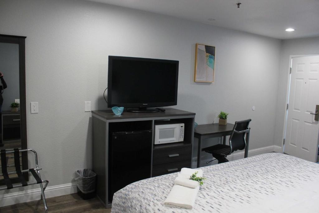 SureStay Hotel by Best Western Chowchilla Yosemite - image 2