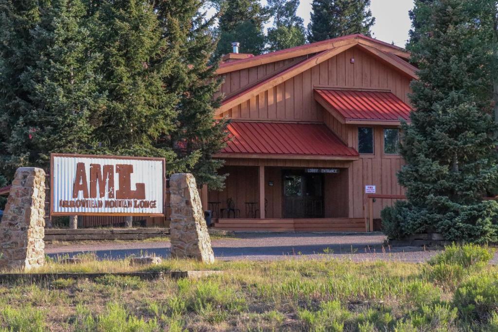 Arrowhead Mountain Lodge - main image