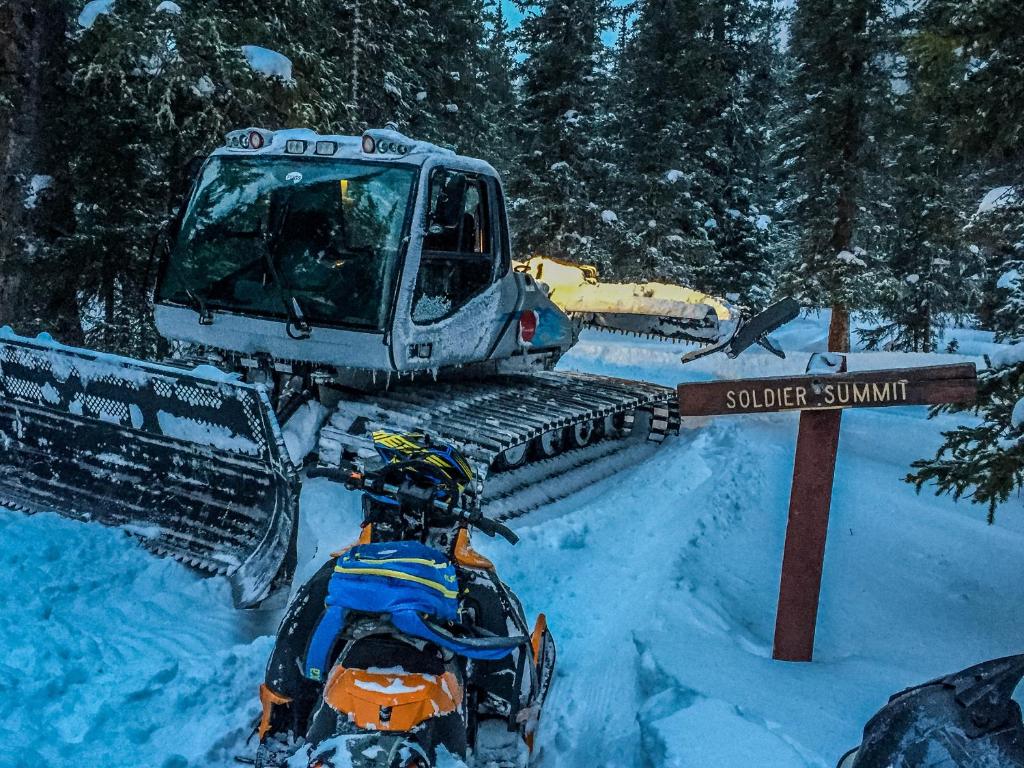 Arrowhead Mountain Lodge - image 3