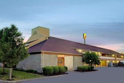 Super 8 by Wyndham Cincinnati OH - image 3