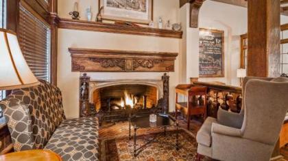 Best Western Premier Mariemont Inn - image 1