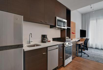 TownePlace Suites by Marriott Cincinnati Downtown - image 9