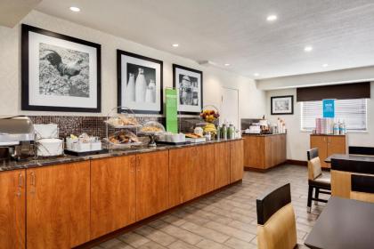 Hampton Inn - Portland/Clackamas - image 11