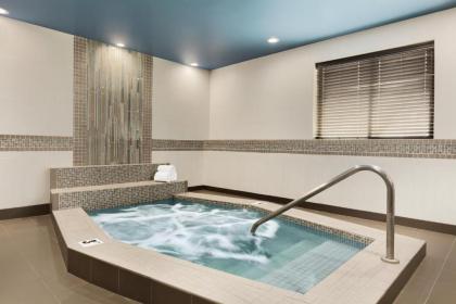 Hampton Inn - Portland/Clackamas - image 3