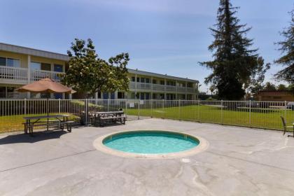Motel 6-Claremont CA - image 6