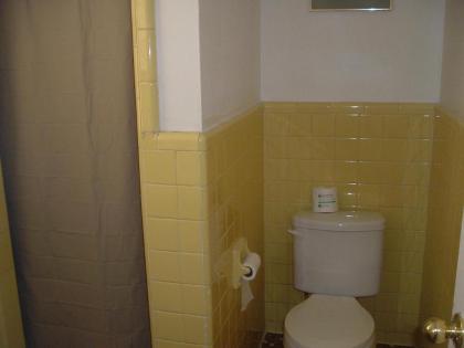 Fels Three Crown Motel - image 11