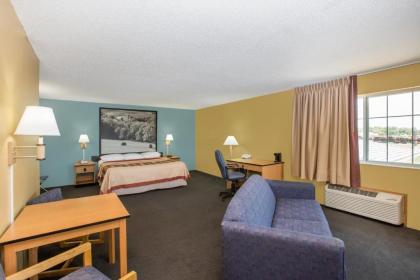 Super 8 by Wyndham Clarinda - image 8