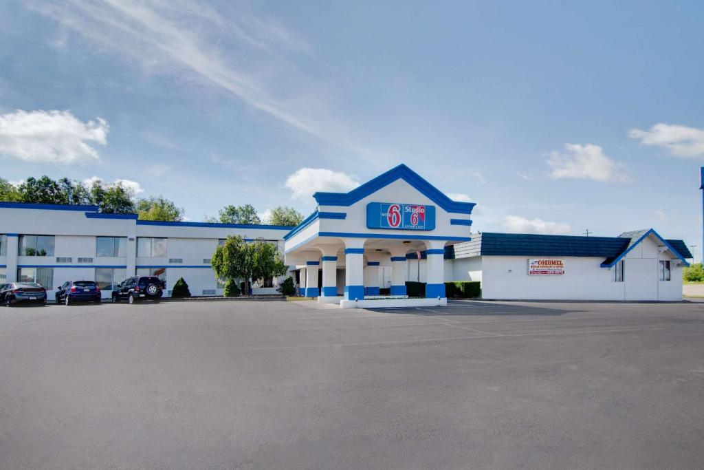 Motel 6-Clarion PA - main image