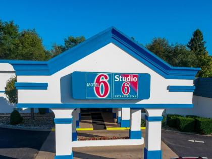 Motel 6-Clarion PA - image 12