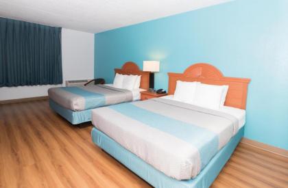 Motel 6-Clarion PA - image 2