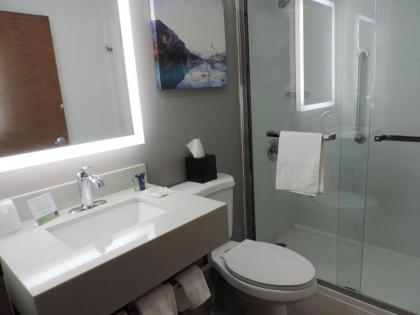 MainStay Suites - image 4