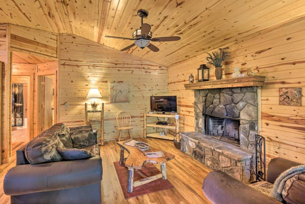 The Get Away at the Sautee Mountain Retreat - image 4