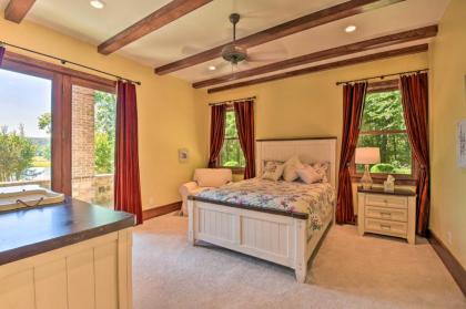 Inviting Bottom-Floor Apartment at Owls Nest! - image 11