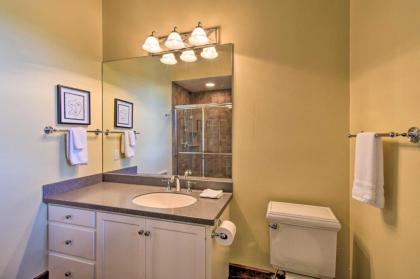 Inviting Bottom-Floor Apartment at Owls Nest! - image 12