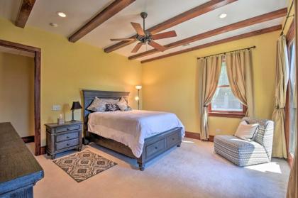 Inviting Bottom-Floor Apartment at Owls Nest! - image 9