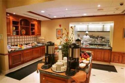 Hilton Garden Inn Clarksburg - image 11