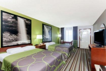 Super 8 by Wyndham Clarksville Northeast Tennessee