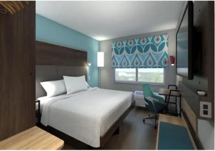 TRU By Hilton Clarksville - image 1