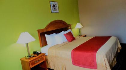 Oak Tree Inn & Suites - image 3