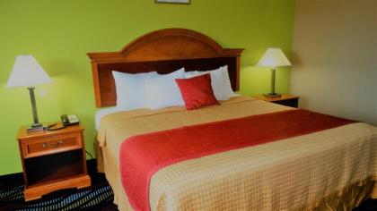 Oak Tree Inn & Suites - image 5