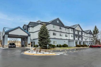 Comfort Inn & Suites Liverpool NY - image 2