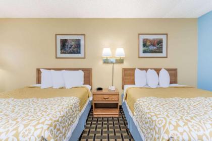 Days Inn by Wyndham Clayton - image 13