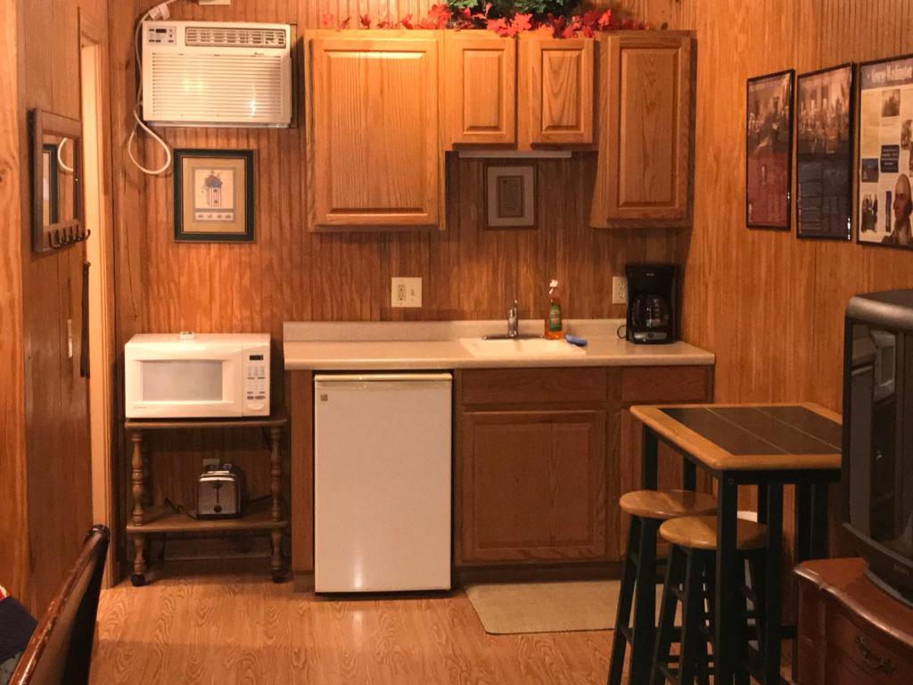 Mountain Aire Cottages & Inn - image 6