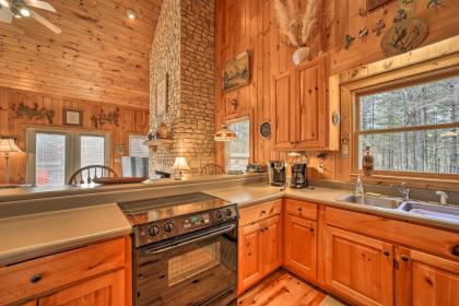 Pet-Friendly Cozy Cabin with Views By Black Rock! - image 12