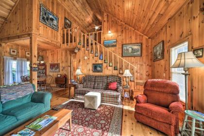 Pet-Friendly Cozy Cabin with Views By Black Rock! - image 7