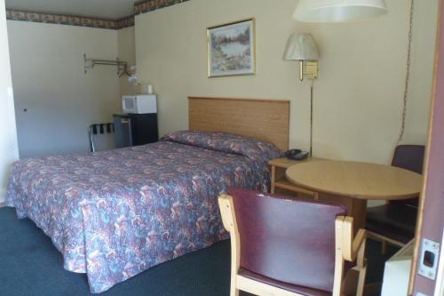 Cle Elum Travelers Inn - main image