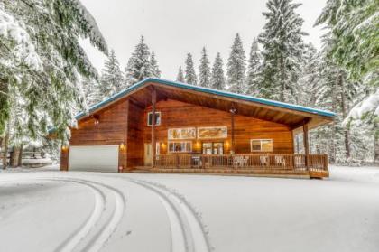 Elk tracks Lodge