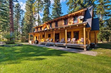 Cle Elum Mountain Cabin with Hot Tub and Trails!