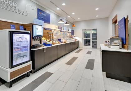 Holiday Inn Express Hotel & Suites Cleburne an IHG Hotel - image 15