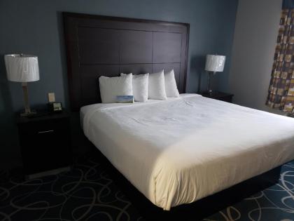 Days Inn & Suites by Wyndham Cleburne TX - image 13