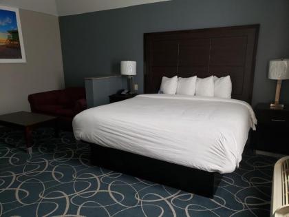 Days Inn & Suites by Wyndham Cleburne TX - image 9