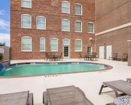 Liberty Hotel Ascend Hotel Collection - image 11