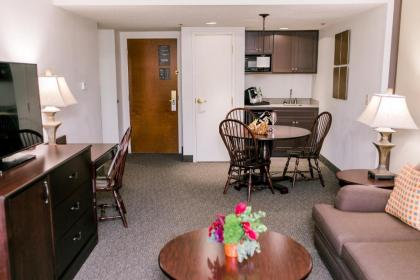 James F. Martin Inn - image 7