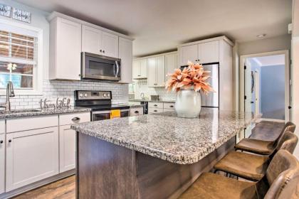 Modern Home with Yard and Deck 1 Mi to Clemson U! - image 13